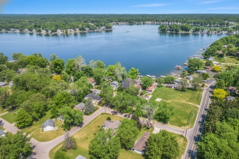 Best Shower Remodeling pros in Walled Lake, MI